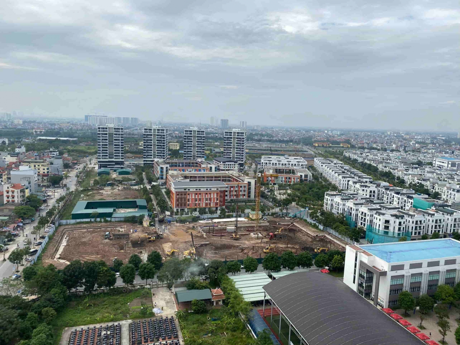 Ruby Riverside Long Biên
