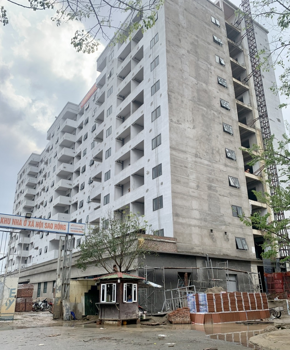 Tòa CT2 đang được hoàn thiện các hạng mục cuối cùng về căn hộ để kịp bàn giao cho cư dân vào tháng 6/2023